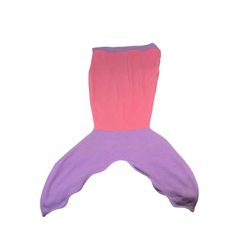 preowned pink &‎ purple mermaid tail blanket total length 42 in opening 24 in